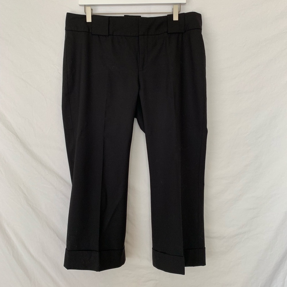 Black Banana Republic Cuffed Crops